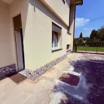 Casa Buda 2br Apartment-lakes Malpensa Mxp 24h Check-in Parking Daire