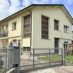 Casa Buda 2br Apartment-lakes Malpensa Mxp 24h Check-in Parking Sesto Calende