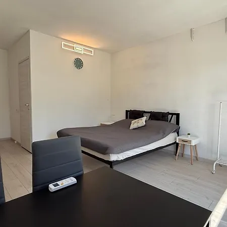 - Mxp, Lakes, Leonardo, 2 Bedrooms Appartement *