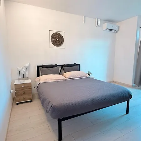 Apartment Casa Buda 2br Apartment-lakes Malpensa Mxp 24h Check-in Parking